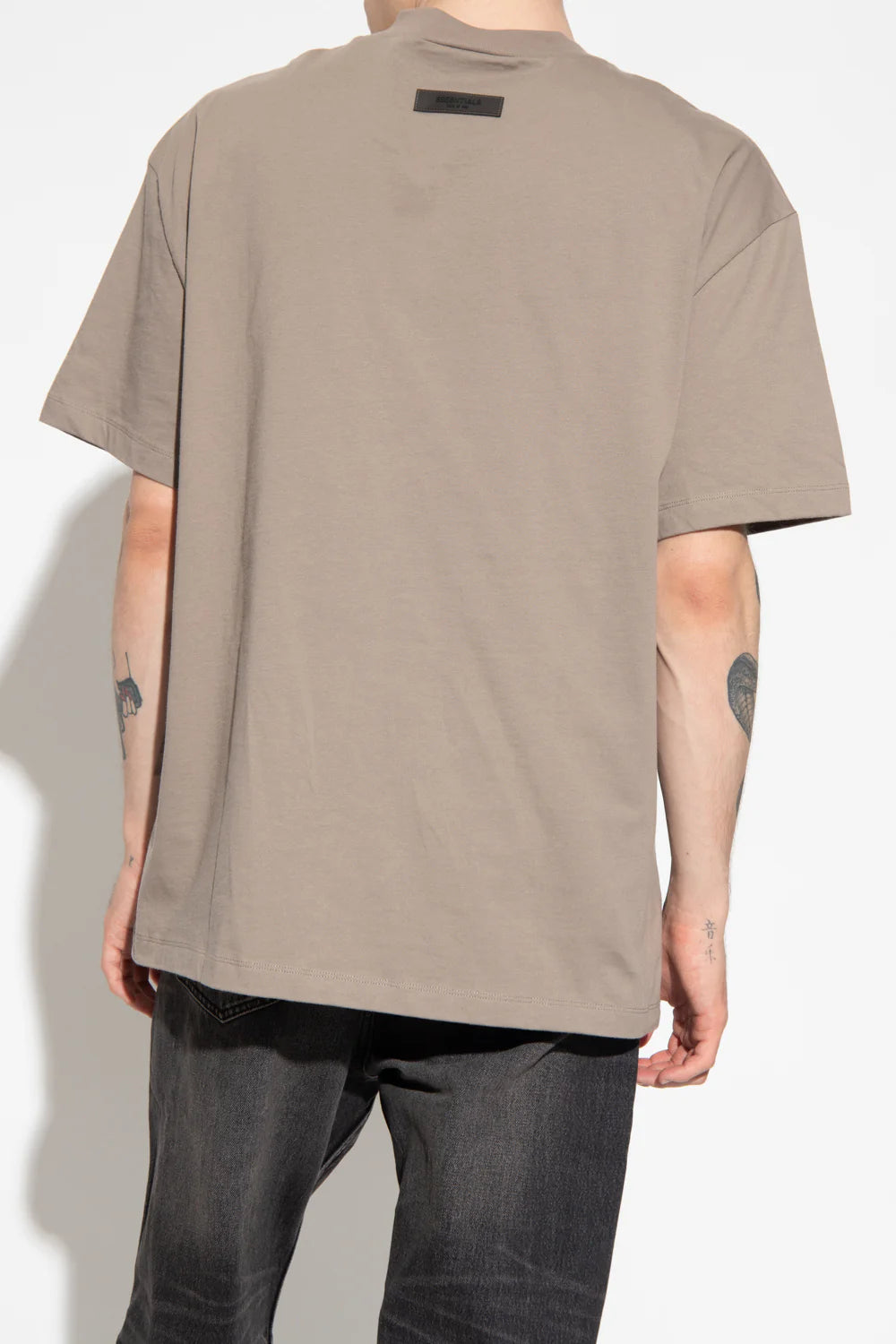 Essentials T Shirt Desert Taupe