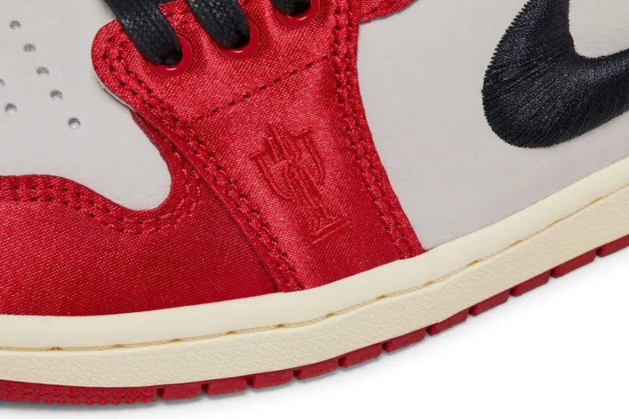 Jordan 1 Low Trophäenraum