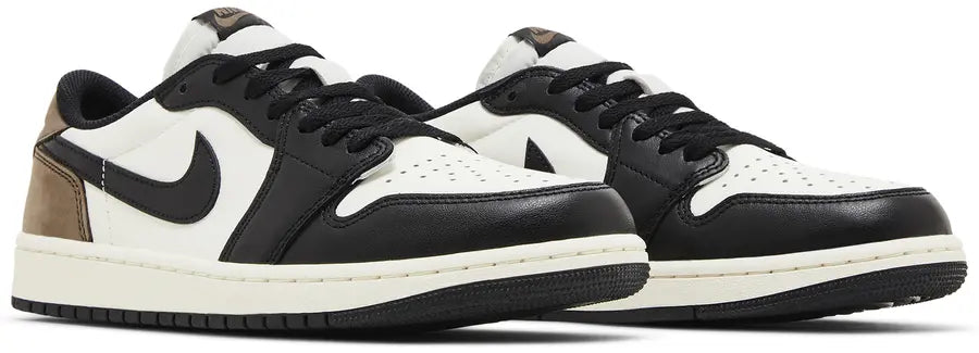 Jordan 1 Retro Low OG Mokka