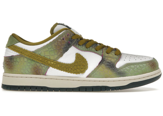 SB Dunk Low Chameleon