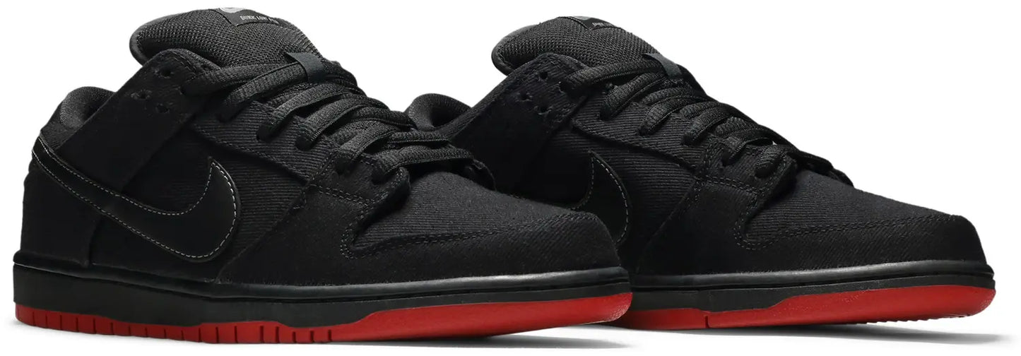 Sb Dunk Low x Levis Schwarz