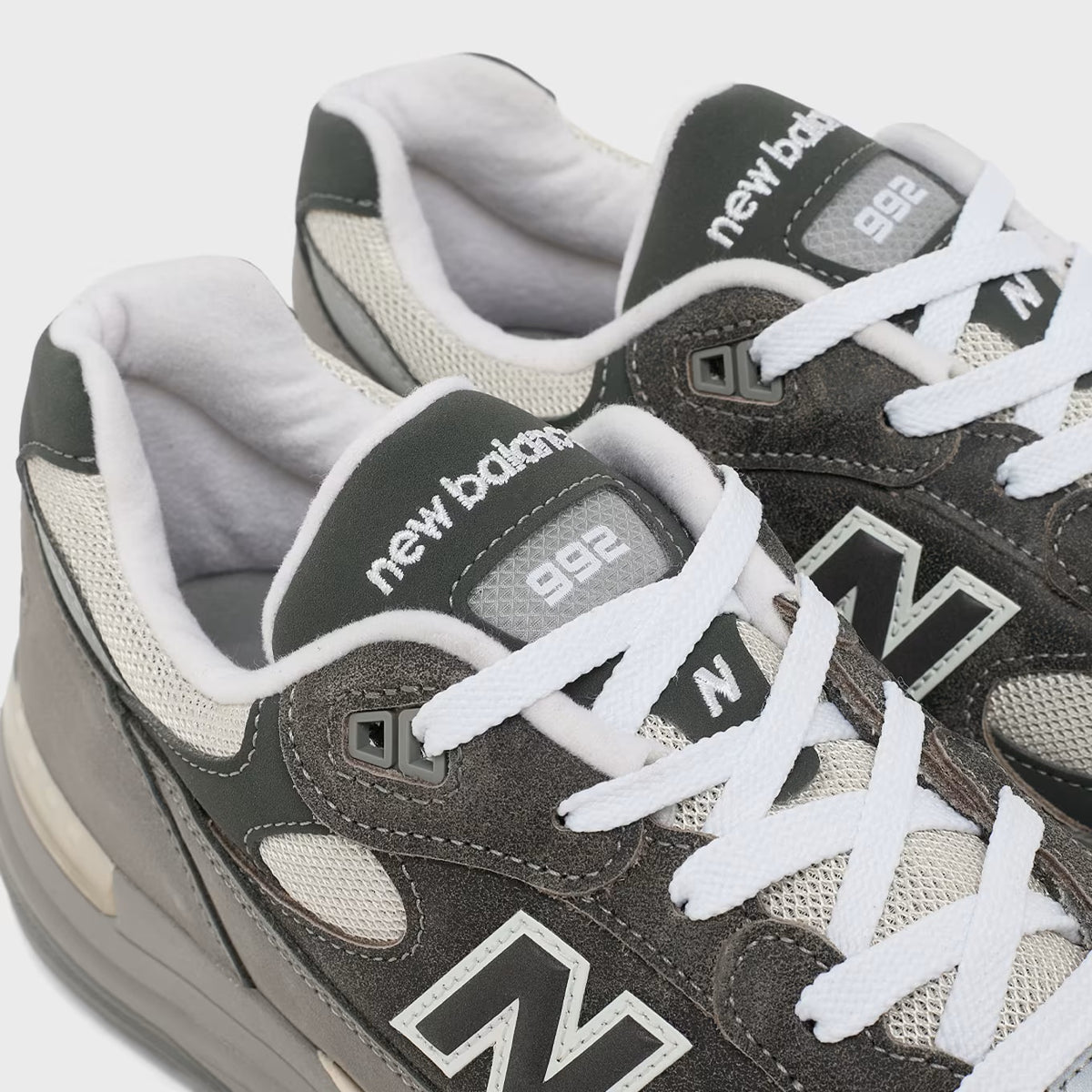 New Balance 992 Grey