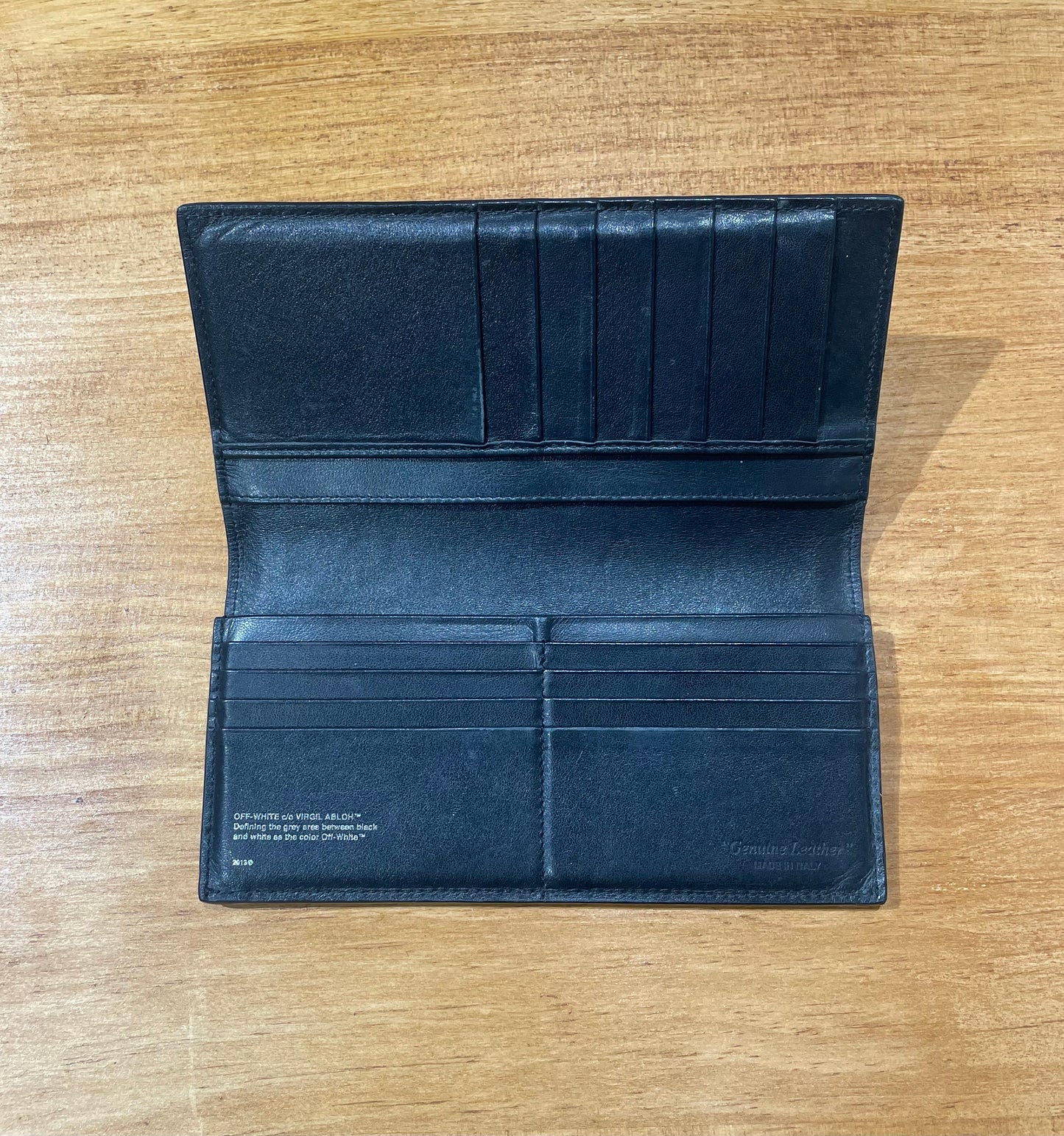 Off White Wallet USED