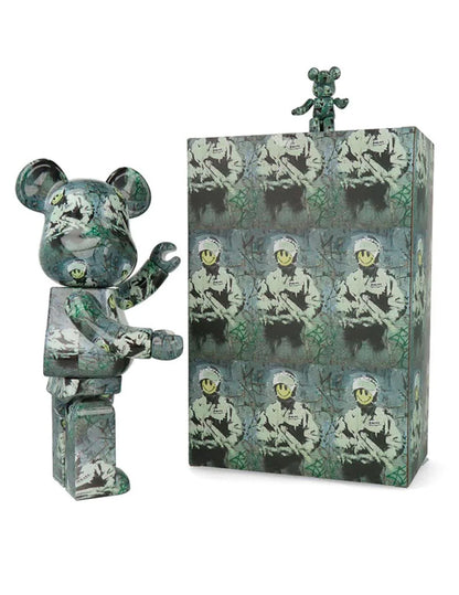 Bearbrick Riot Cop Banksy 400 %