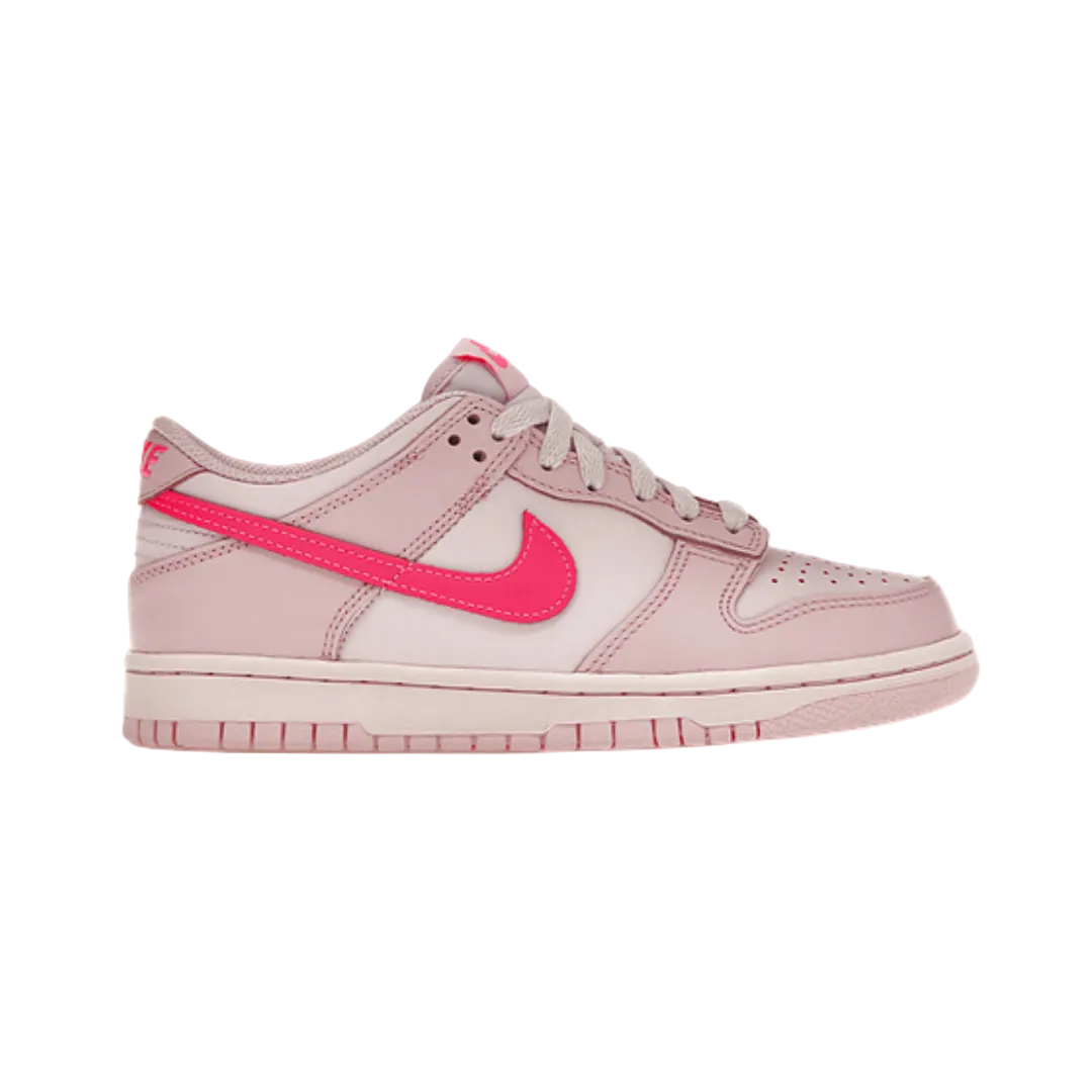 Dunk Low Triple Pink
