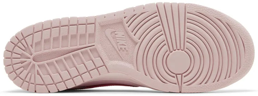 Dunk Low Triple Pink