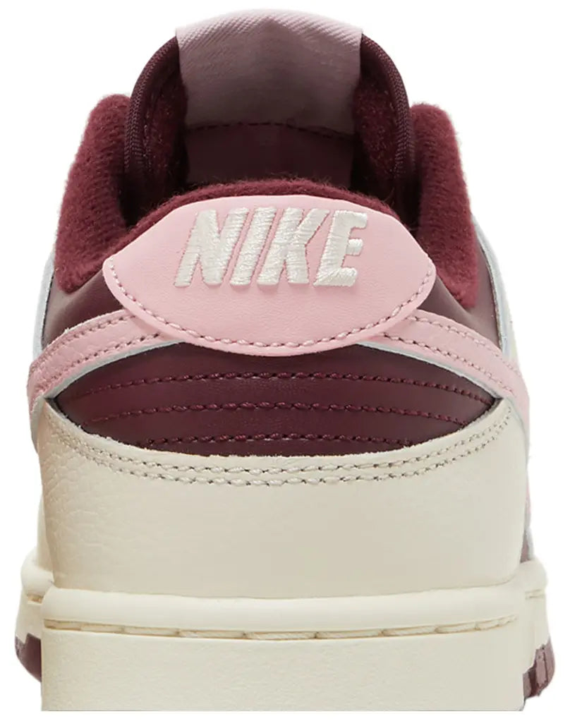 Dunk Low Valentine's