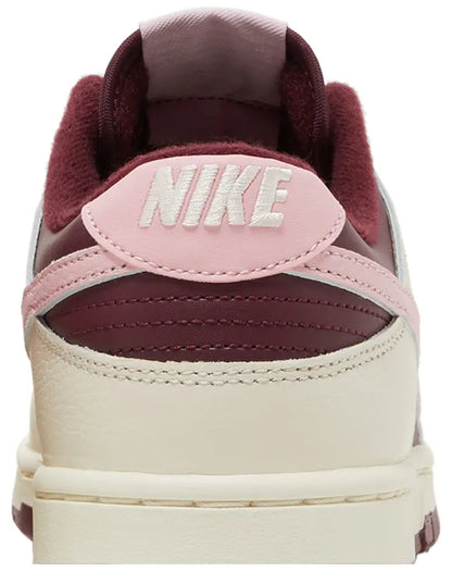 Dunk Low Valentine's