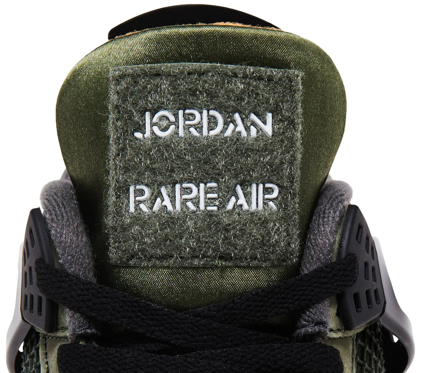 Jordan 4 Retro OG Undefeated