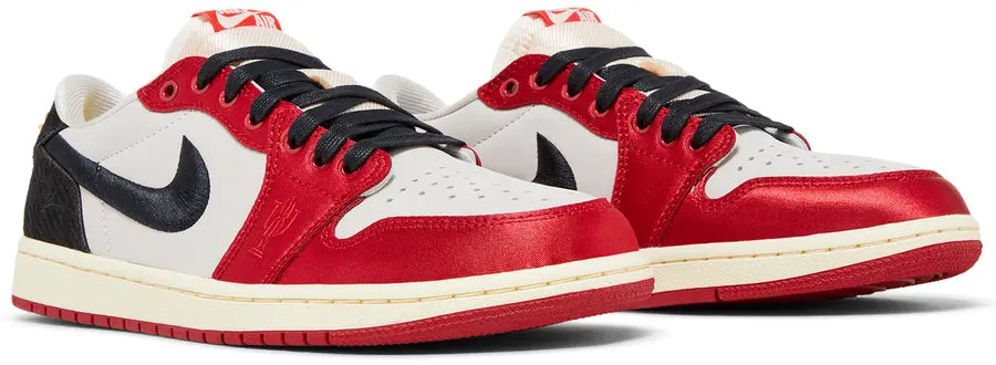 Jordan 1 Low Trophäenraum