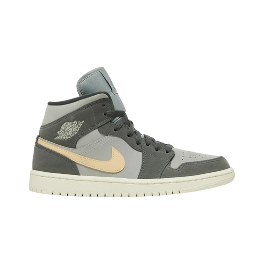 Jordan 1 Mid White Onyx