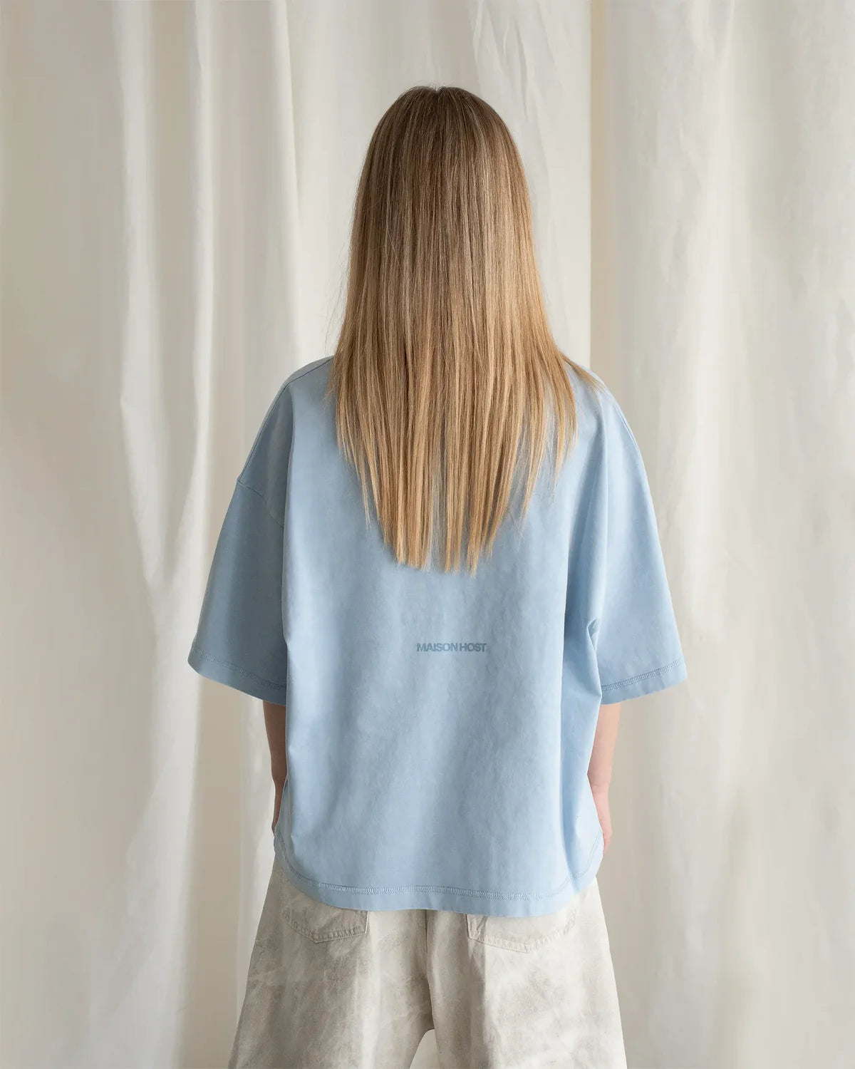 Maison Host Applique Dyed Tee Blau