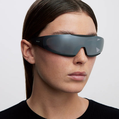 Meller Badu All Black