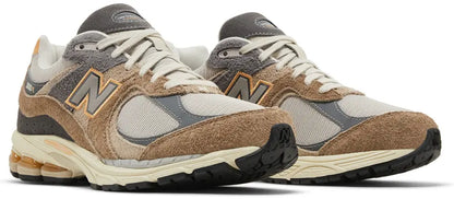 New Balance 2002r Peach