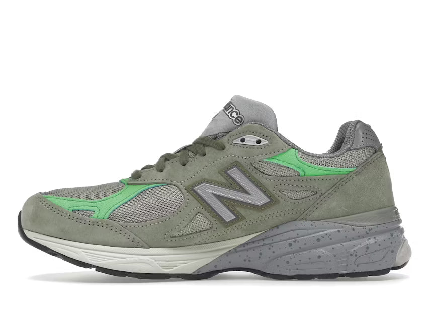 New Balance 990v3 Patta Keep Your Family Close