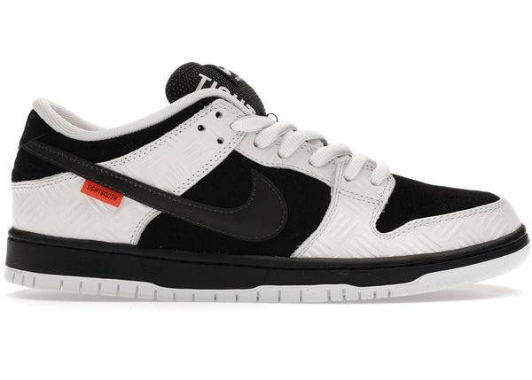 SB Dunk Low Tightbooth
