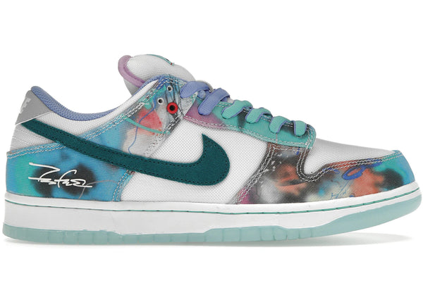 SB Dunk Low Futura