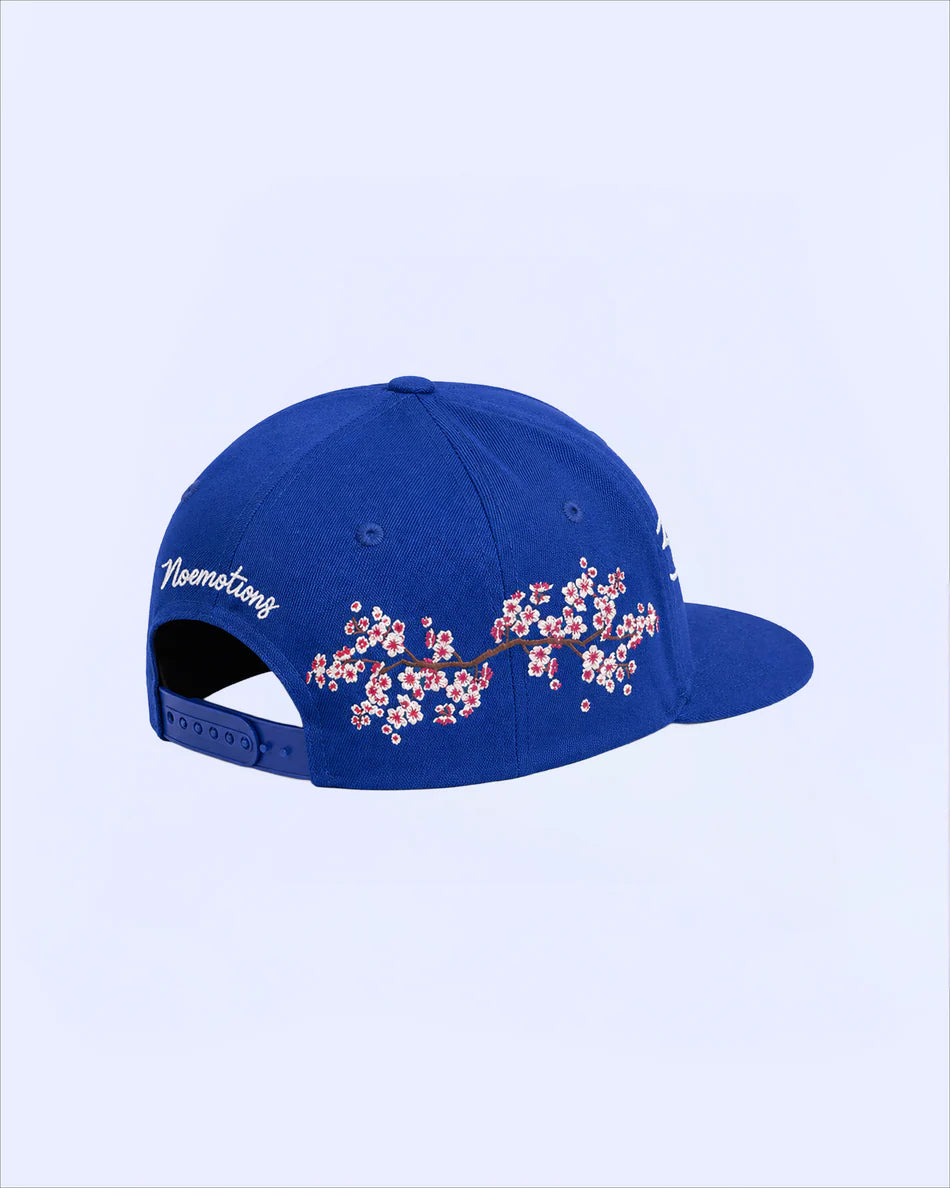 NoEmotions Flower Hat Blue