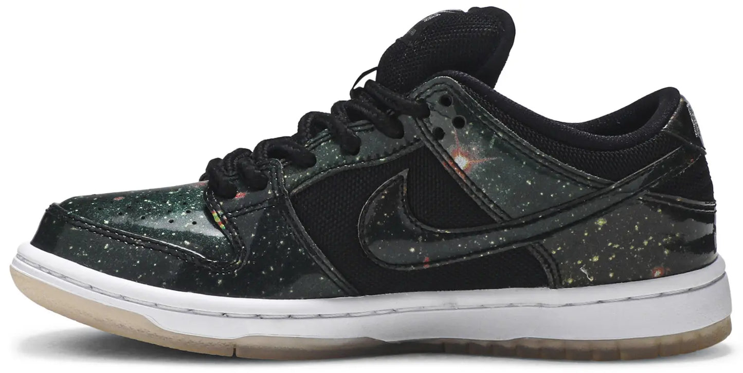 SB Dunk Low 420 Galactic