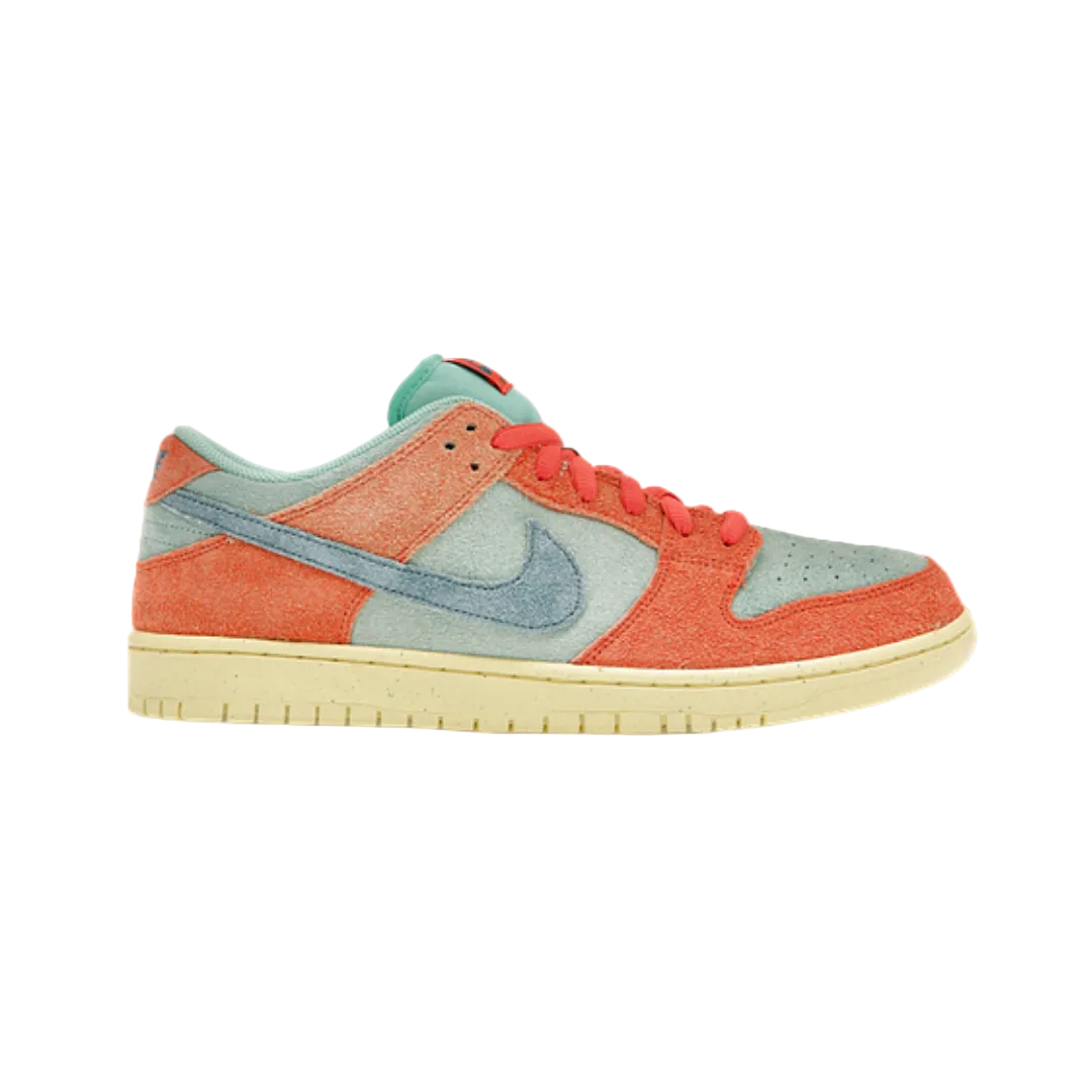 SB Dunk Low Aqua Emerald