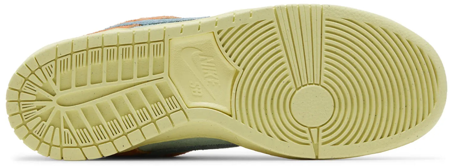SB Dunk Low Aqua Emerald