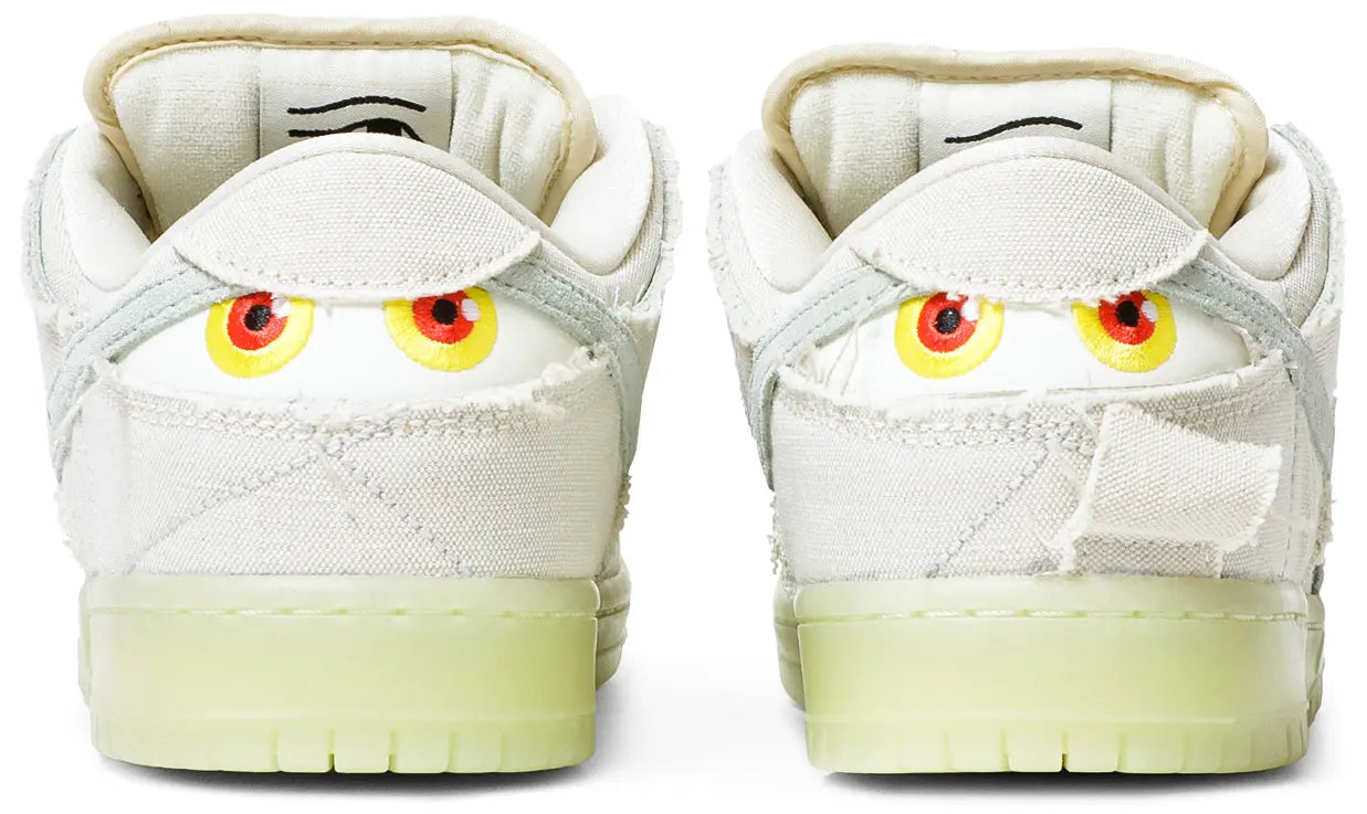 SB Dunk Low Mummy