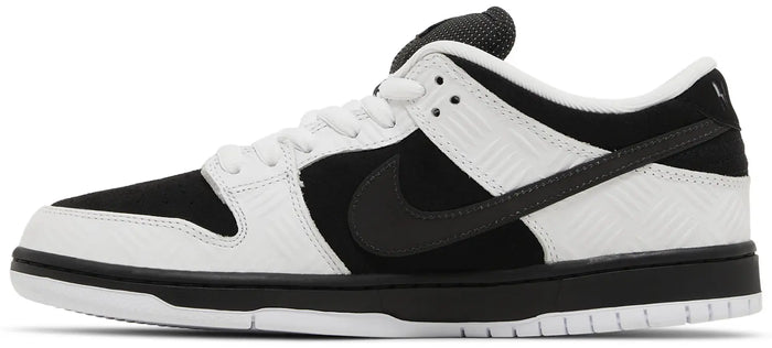 SB Dunk Low Tightbooth
