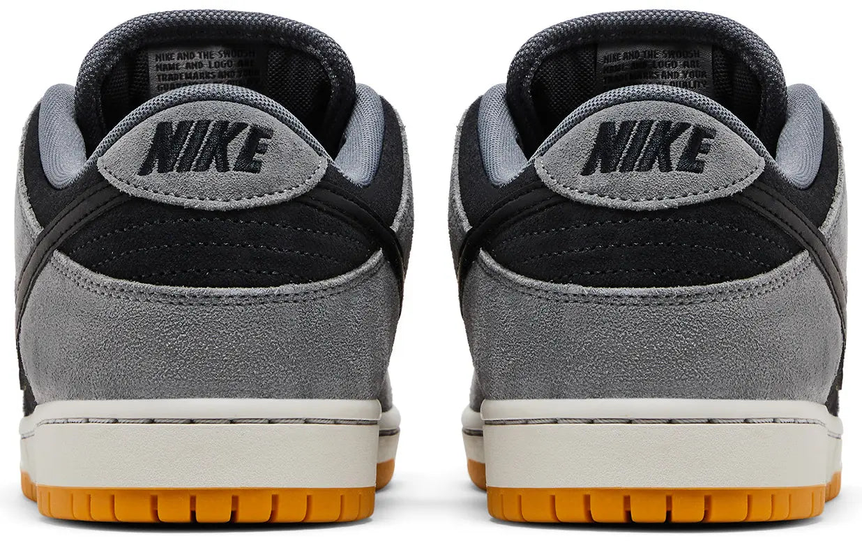 SB Dunk Low Schwarz Rauchgrau 