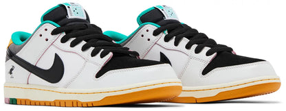 SB Dunk Low CSEF