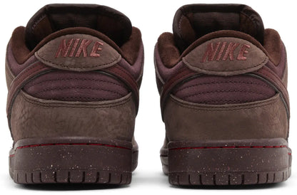 Sb Dunk Low Stadt der Liebe Burgund