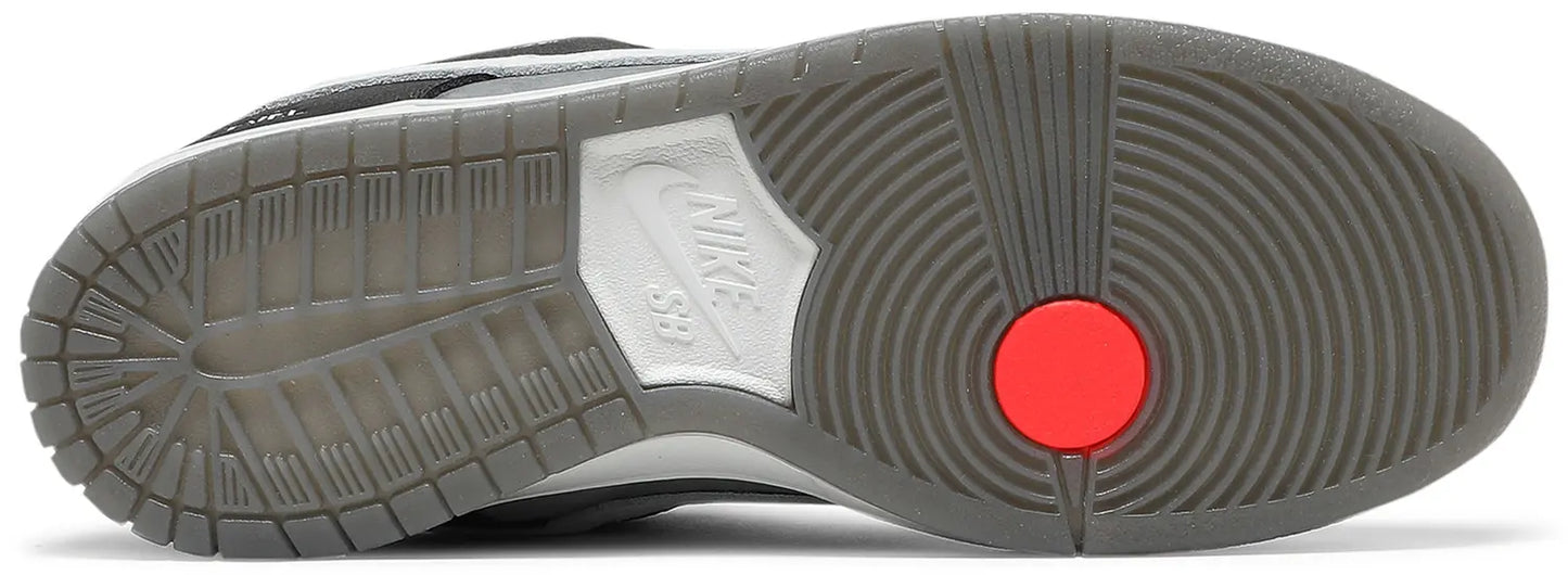 SB Dunk Low x VX1000