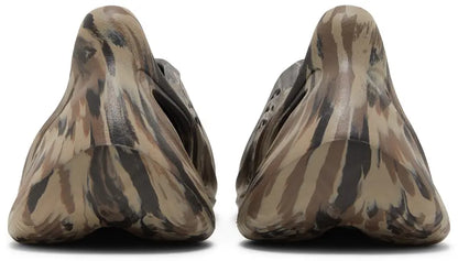 Yeezy Foam Runner MX Cinder