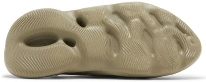 Yeezy Foamrunner Stone Salt