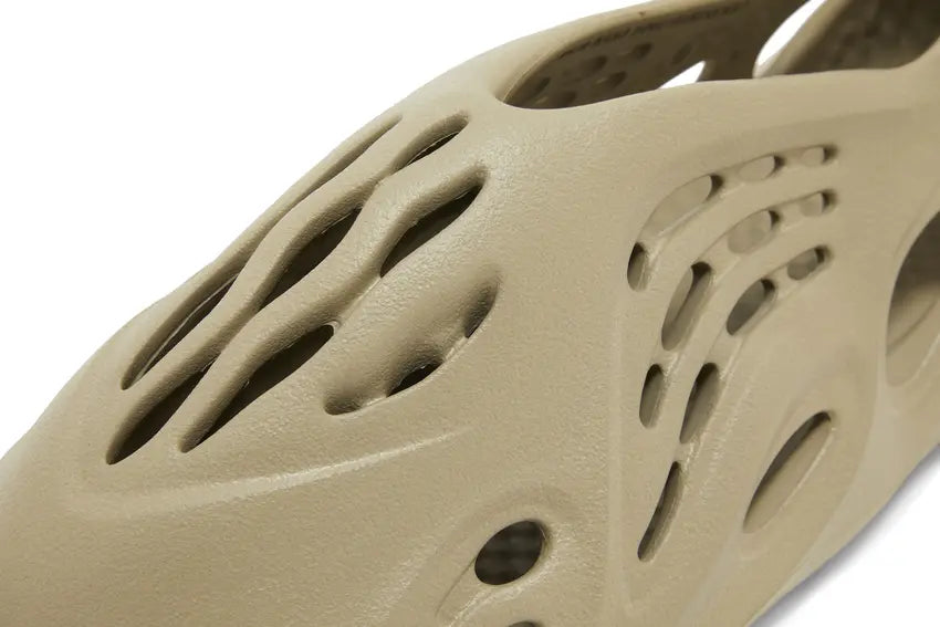 Yeezy Foamrunner Stone Salt