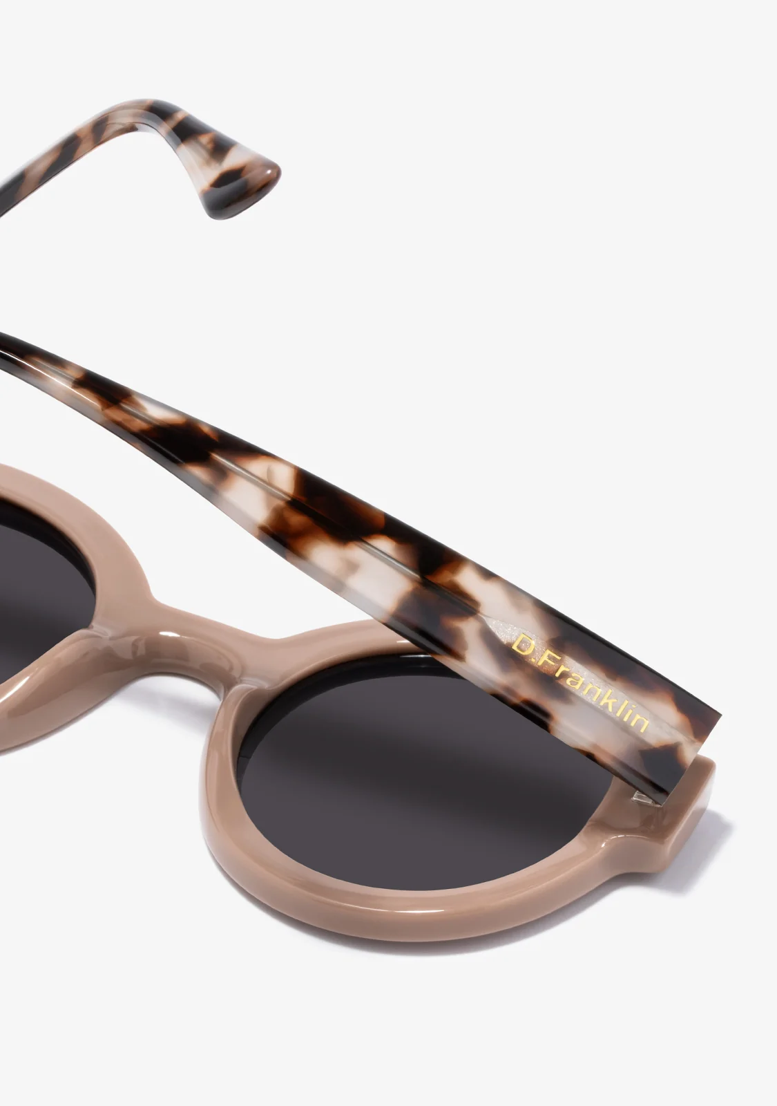 D.Franklin 913 Shiny Tan Smoke - brown | Saturday Concept