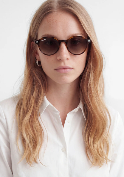 D Franklin Ultra Light Havana Brown - brown, beige | Saturday Concept
