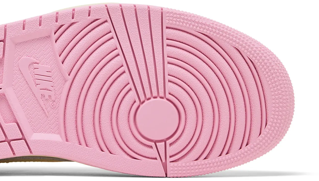 Jordan 1 Retro Low OG SP Travis Scott Shy Pink - cream, pink | Saturday Concept