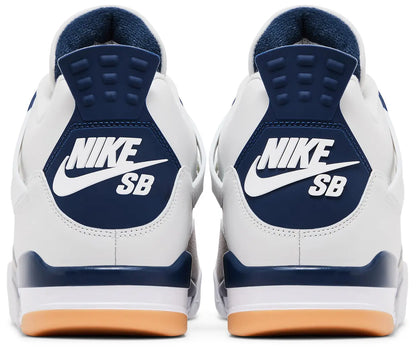 Jordan 4 SB Marineblau