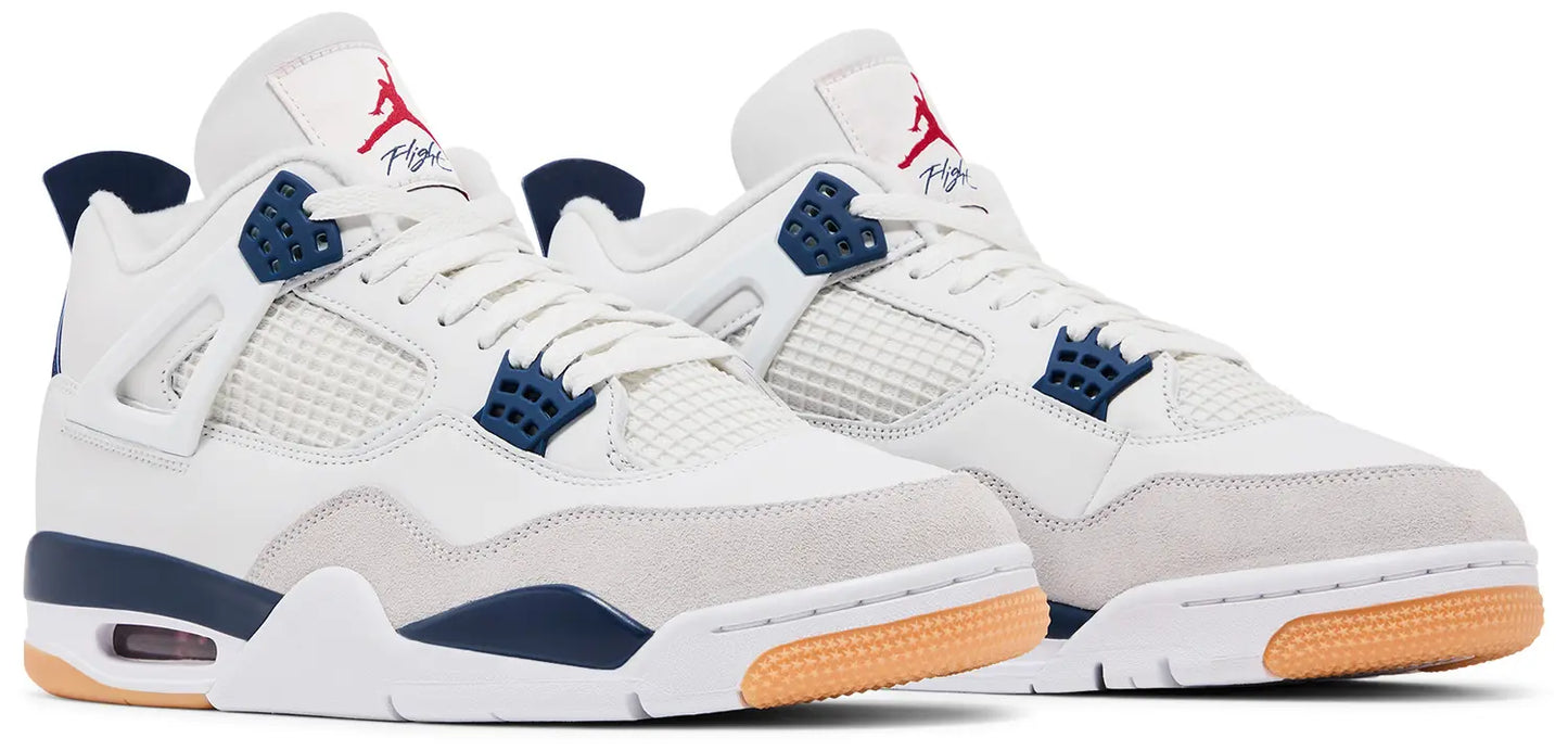 Jordan 4 SB Marineblau