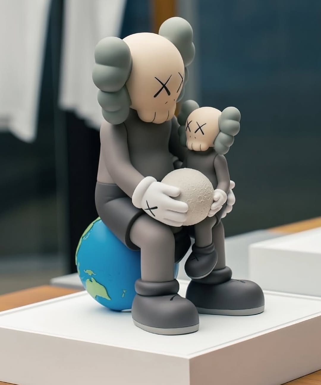 Kaws Holiday Thailand Vinyl Figure