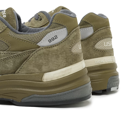 New Balance 992 Olive - green, grey | Saturday Concept