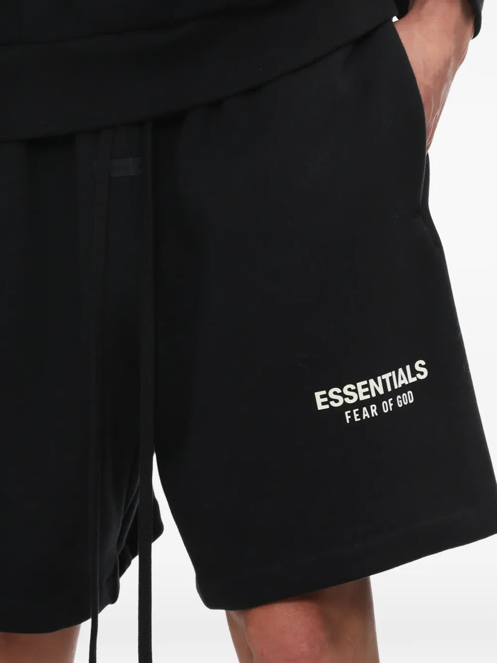 Essentials Short Jet Black