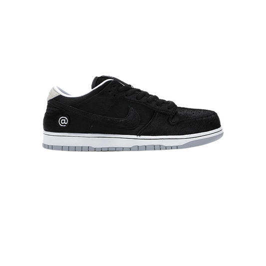 SB Dunk low Medicom