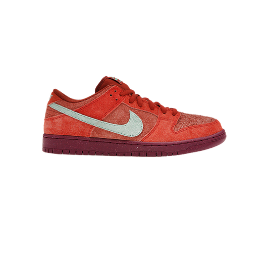 SB Dunk Low Mystic Red