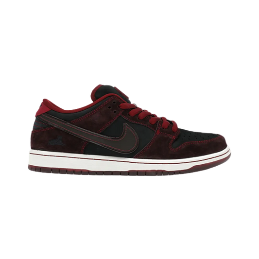 SB Dunk Low RIOT
