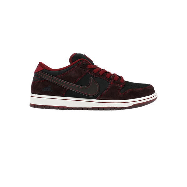 SB Dunk Low RIOT