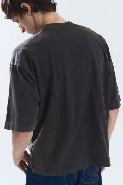 Yuxus Basic Black Tee