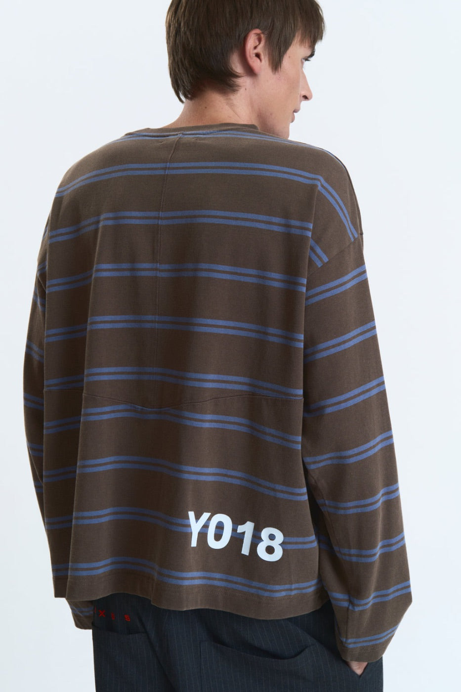 Yuxus Crater Brown Long Sleeve
