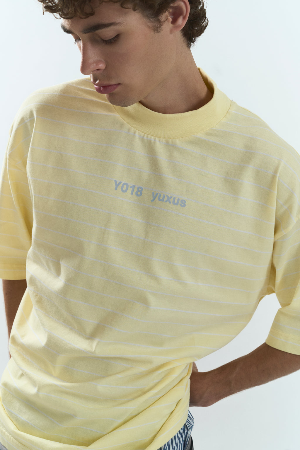 Yuxus Lowercase Kind Tee - yellow | Saturday Concept